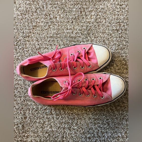 Pink Low-Top Converse - Picture 2 of 4